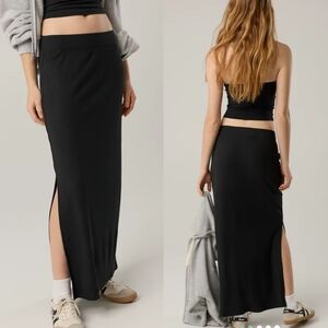 Arie Stretchy Maxi Skirt Black Large